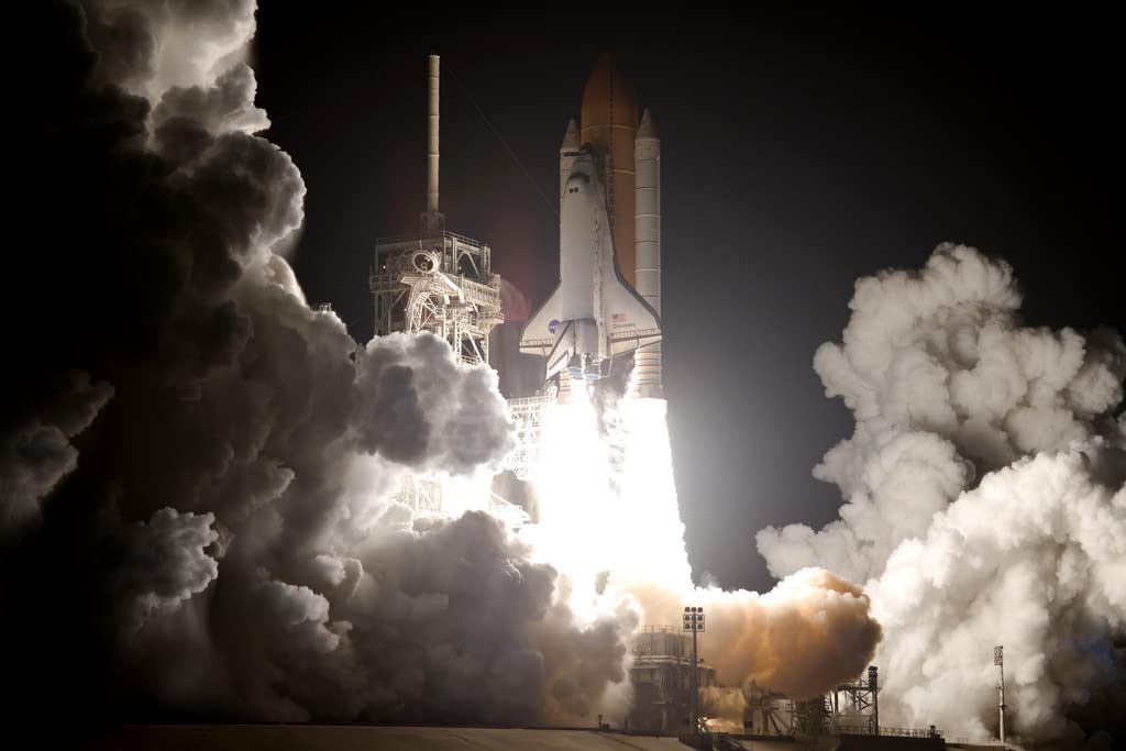 Space Shuttle Discovery Blast Off Orbiter Vehicle OV103 Spacecraft Photograph Cool Wall Decor Art Print Poster 12x18