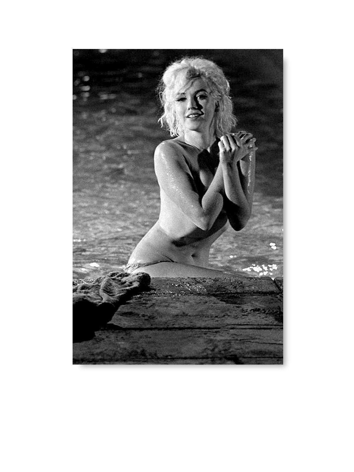 Sea Printed Art Marilyn Monroe Black and White Printed Decor for Home Naked Marilyn Monroe Poster 8" x 12"
